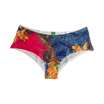 Oriental Flair Hipster
