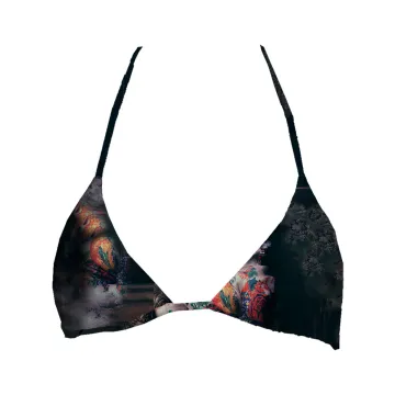 Chic Classic Top Triangle